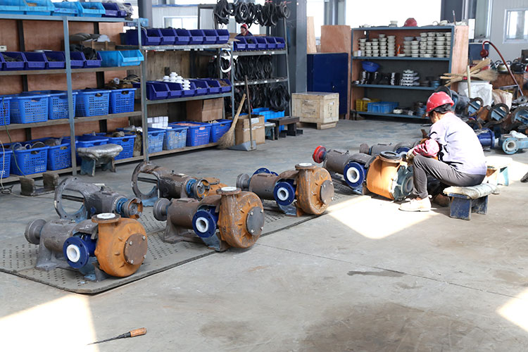 宙斯泵業(yè)泵安裝車間喬遷新廠房，專注提供高效機械設備安裝服務